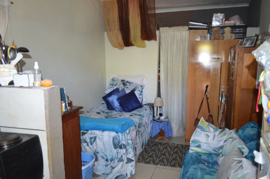 8 Bedroom Property for Sale in Wilkoppies North West